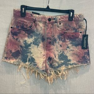 [BLANKNYC] “The Barrow” Shorts - NWT!!